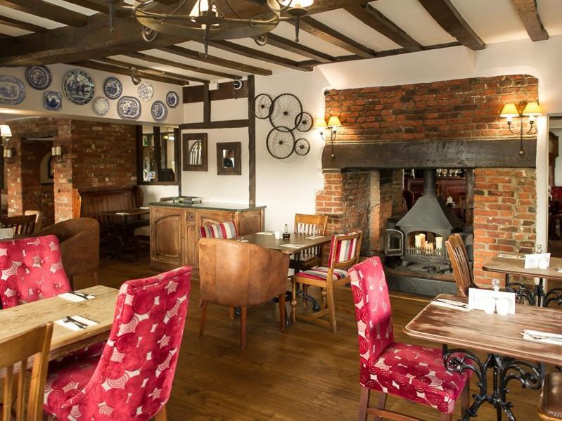 The White Horse Inn Eye  ภายนอก รูปภาพ