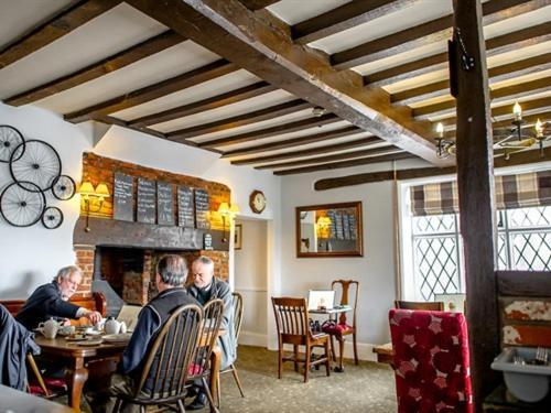 The White Horse Inn Eye  ภายนอก รูปภาพ
