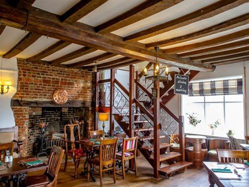 The White Horse Inn Eye  ภายนอก รูปภาพ