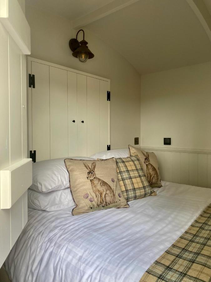 The White Horse Inn Eye  ภายนอก รูปภาพ