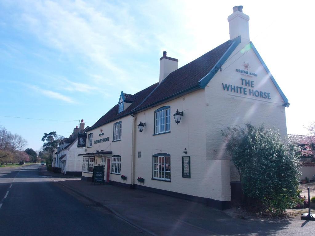 The White Horse Inn Eye  ภายนอก รูปภาพ